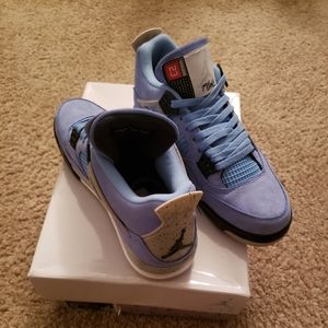 Air Jordan 4 Retro University Blue